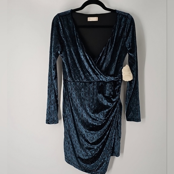 Altar'd State Turquoise Dress w Blk Burnout Design Asymmetric Hem Rusched Waist - Picture 1 of 12